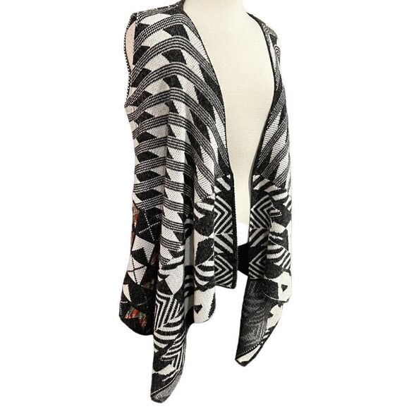 Colorful Bohemian Coatigan Cardigan Sleeveles Black & White size Medium - Picture 7 of 14